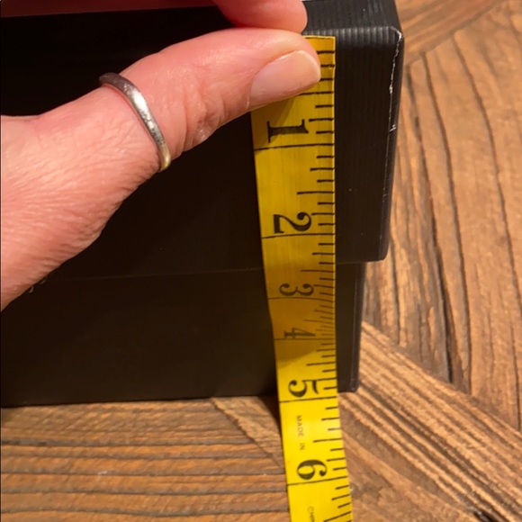 Authentic Gucci Box (empty) - Picture 13 of 16